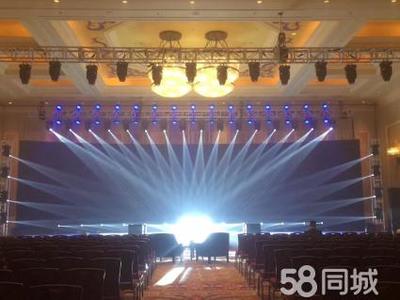 晚會舞臺搭建與燈光音響設備的關鍵要素解析